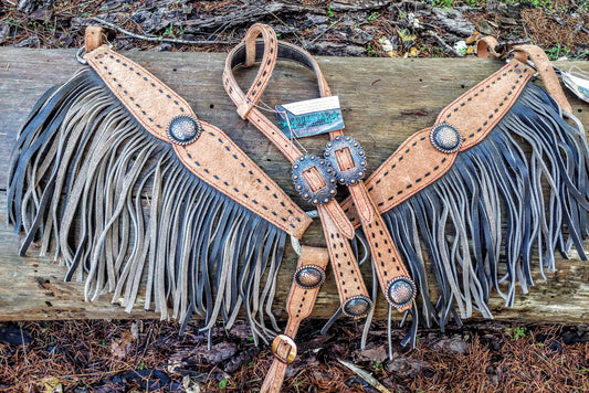 Roughout Buckstitch And Fringe Tack Set