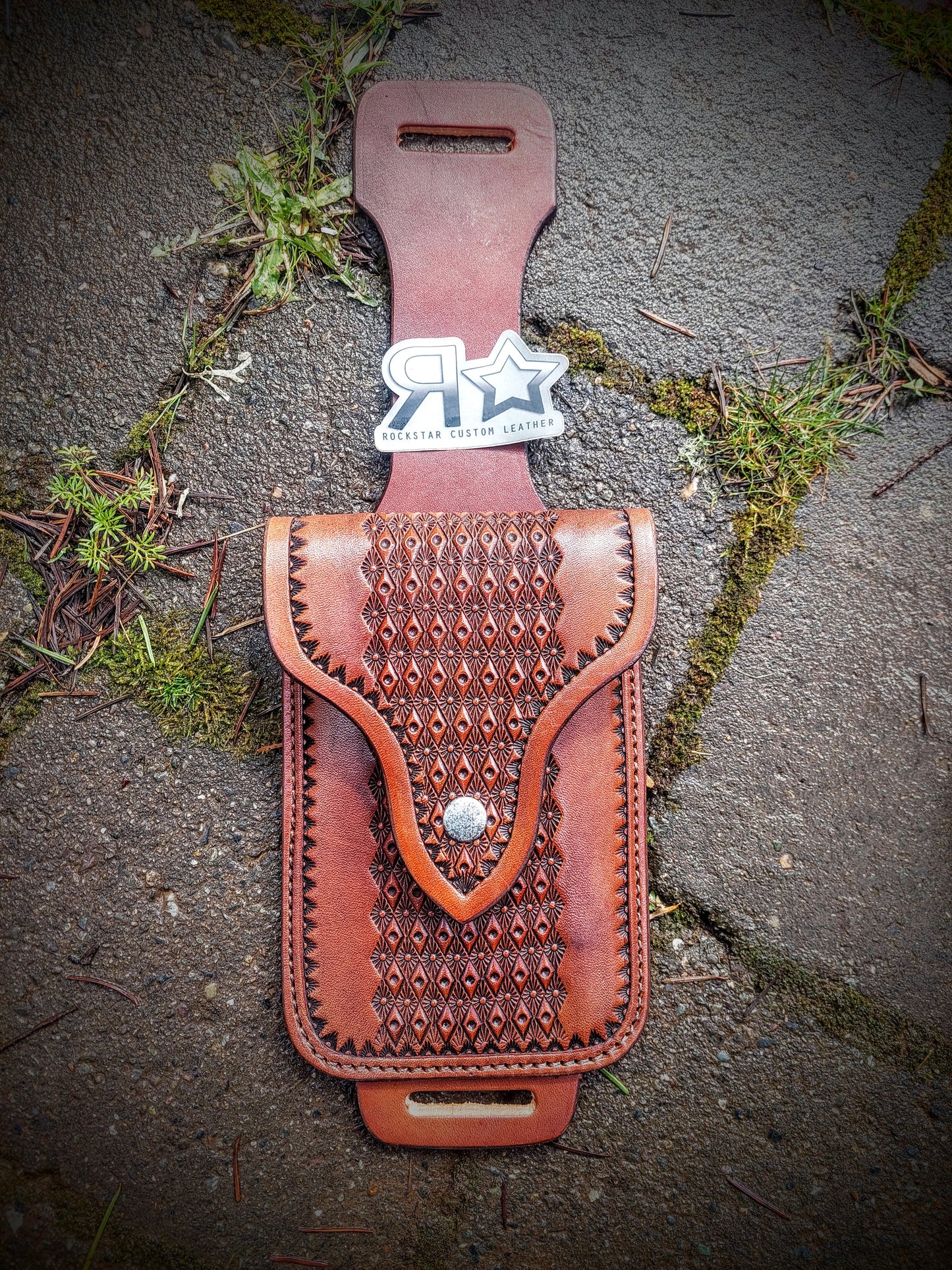 Back Cinch Phone Pocket