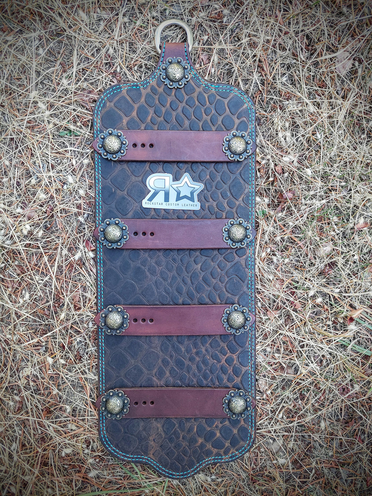 4 Slot Buckle Holder With Conchos