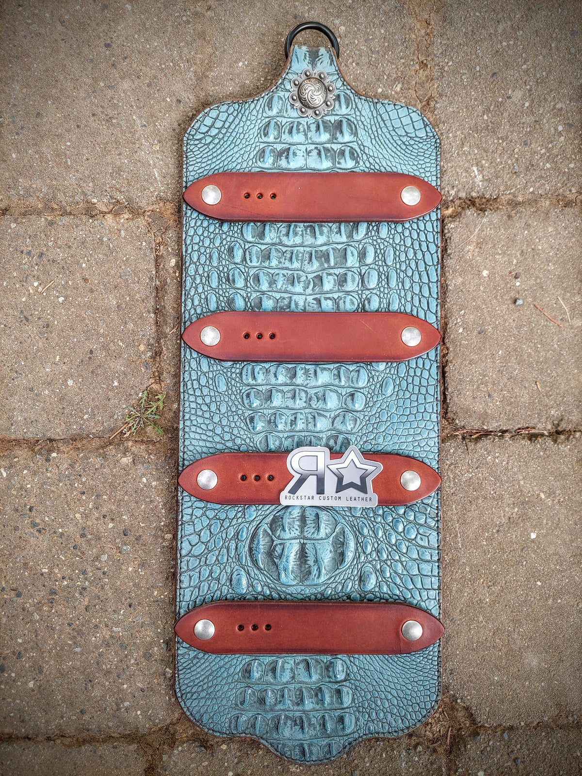 4 Slot Buckle Holder Turquoise Gator