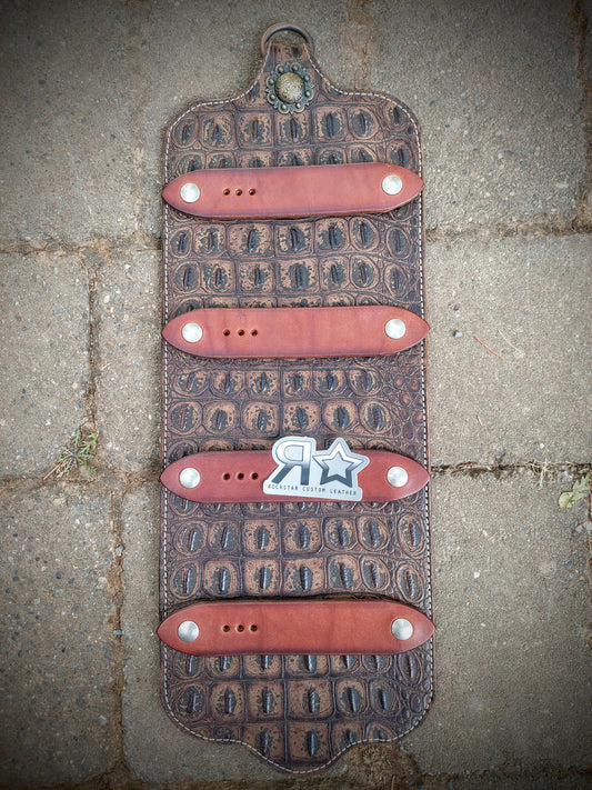 4 Slot Buckle Holder Chocolate Gator